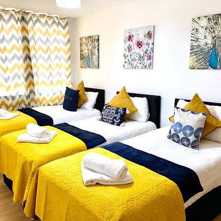 Central London 2 Bedrooms, Seperate Recption, Full Kitchen, Free Parking מראה חיצוני תמונה