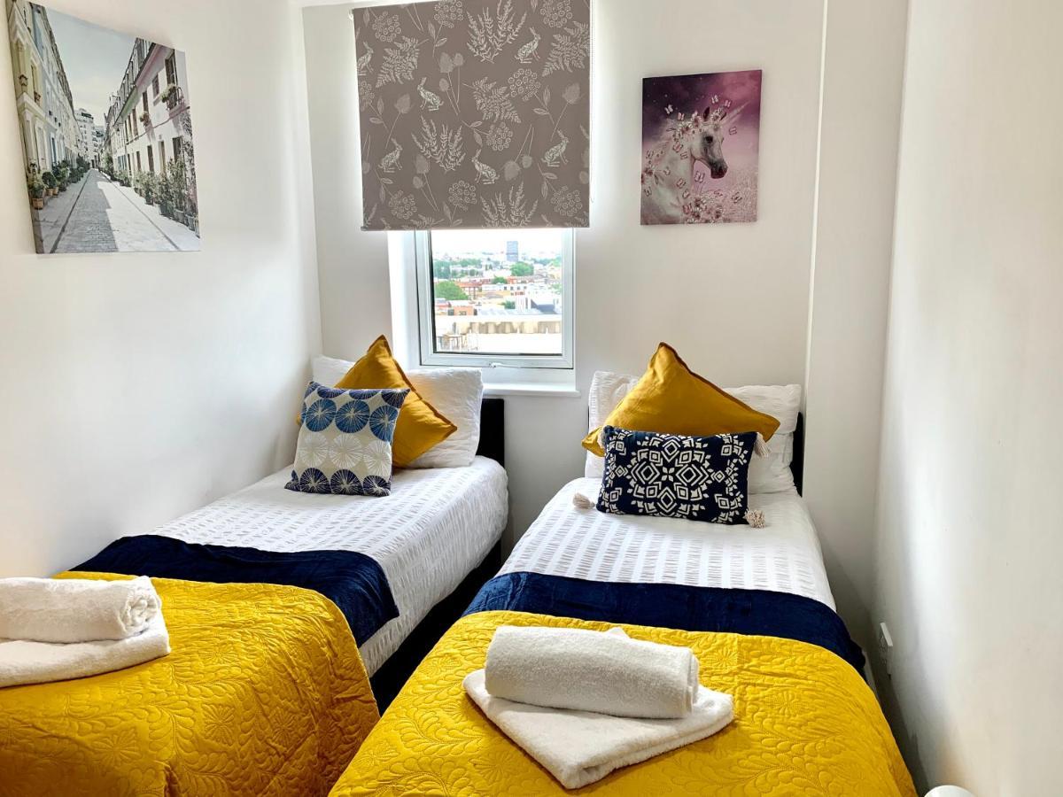Central London 2 Bedrooms, Seperate Recption, Full Kitchen, Free Parking מראה חיצוני תמונה