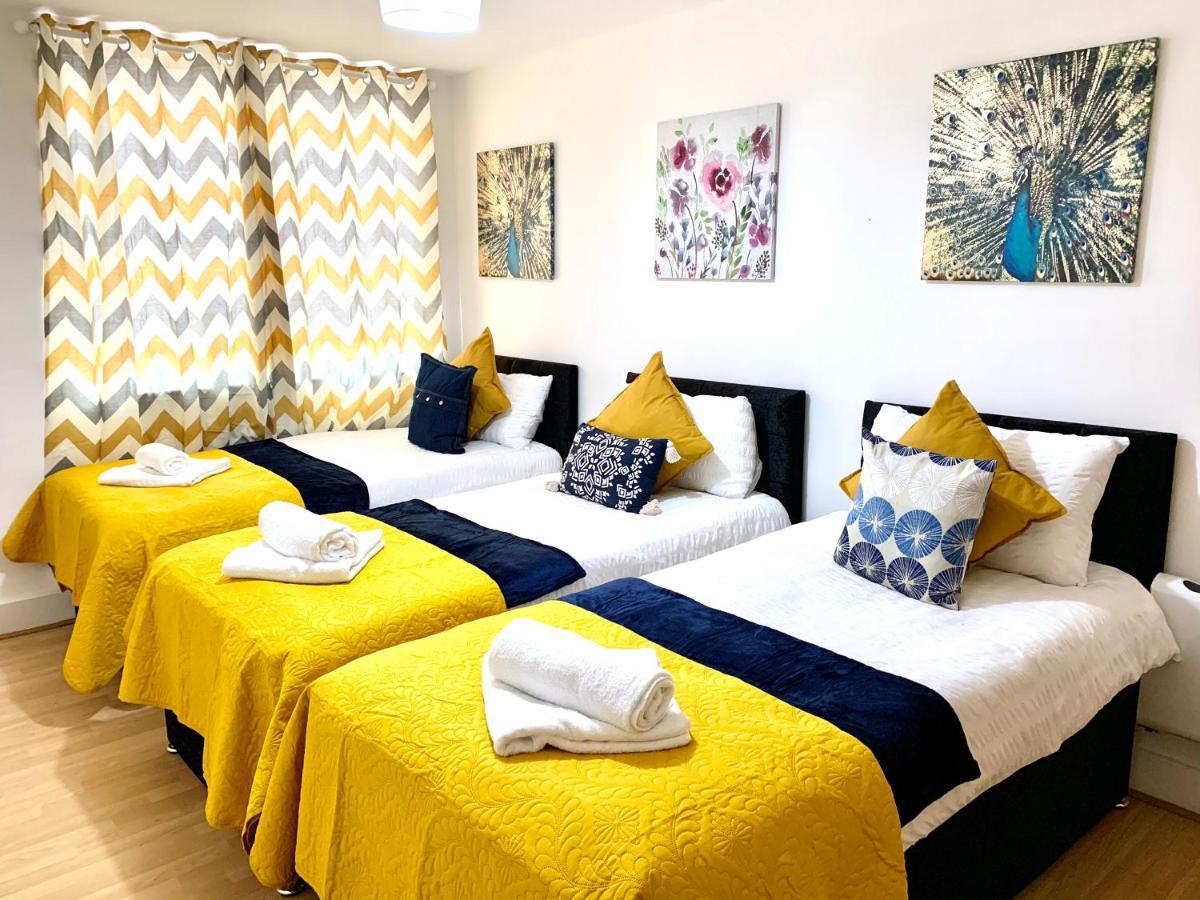 Central London 2 Bedrooms, Seperate Recption, Full Kitchen, Free Parking מראה חיצוני תמונה