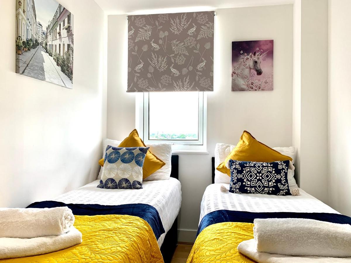 Central London 2 Bedrooms, Seperate Recption, Full Kitchen, Free Parking מראה חיצוני תמונה